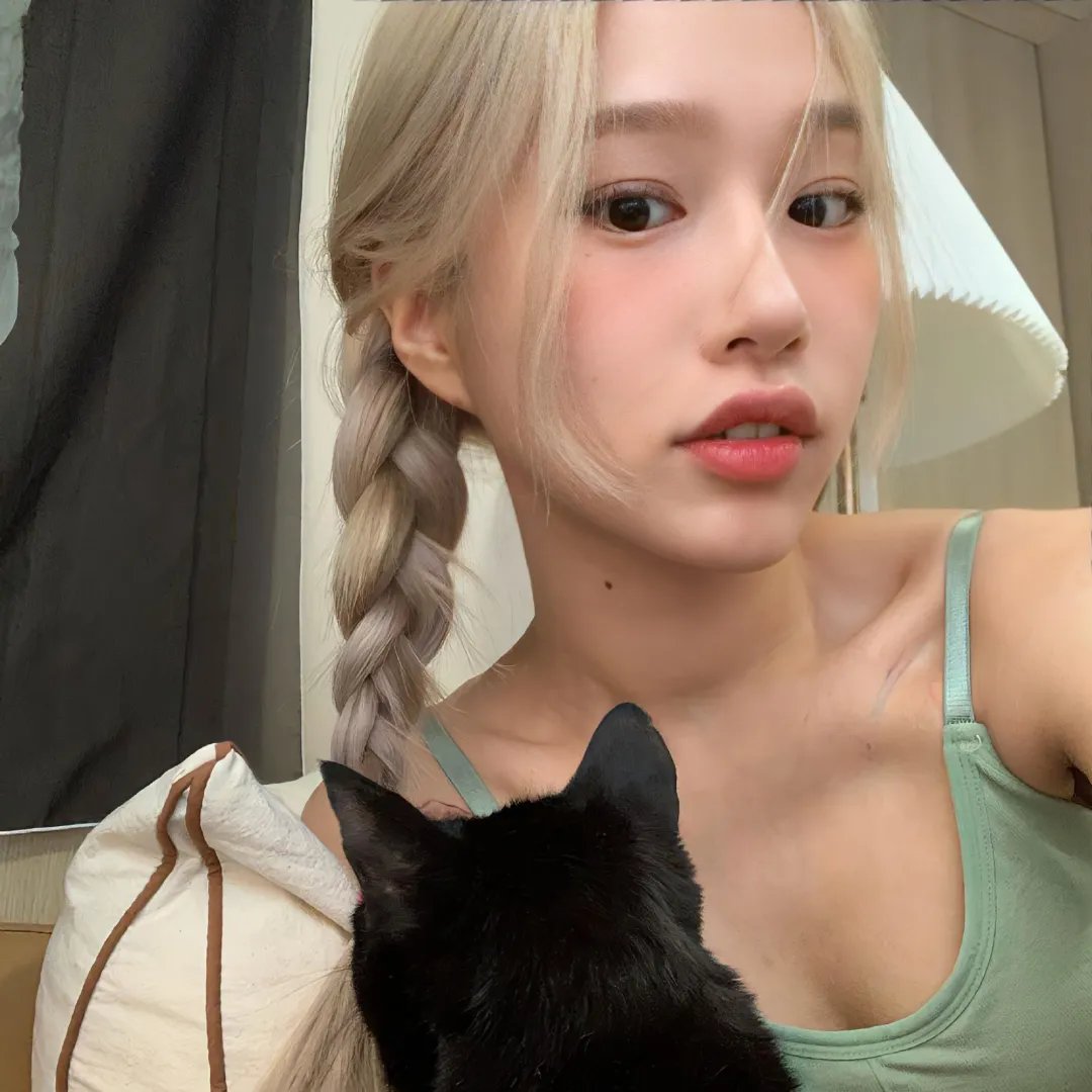 女魔头死后成了修真派团宠